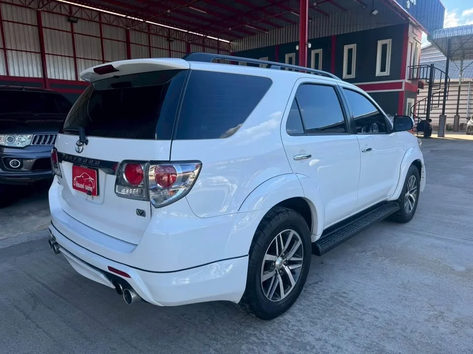 2013 Toyota Fortuner I 2