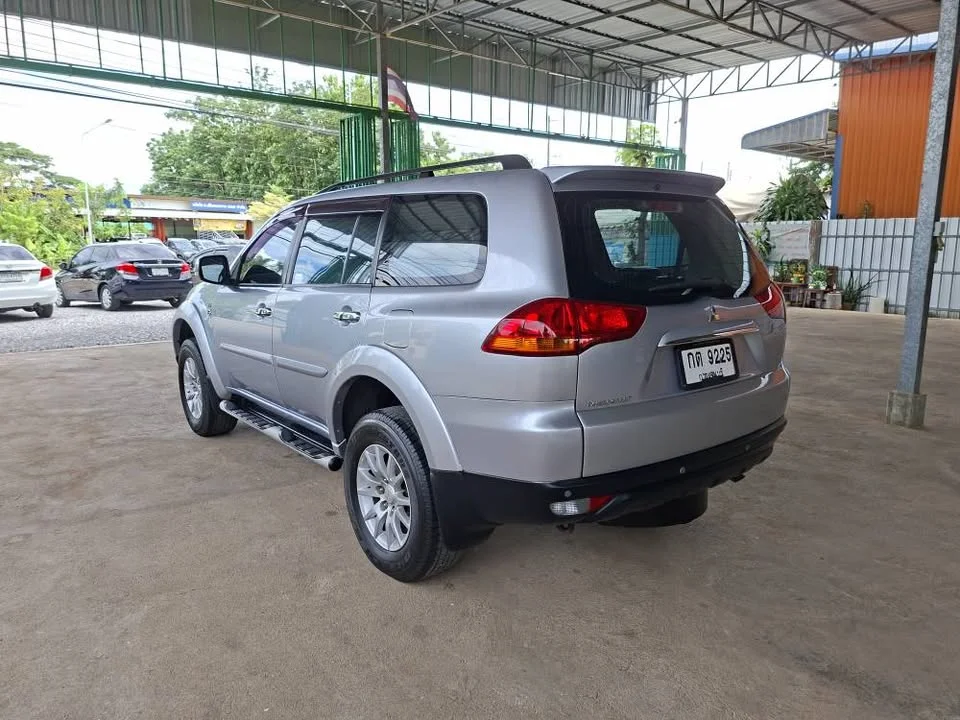 2013 Mitsubishi Pajero Sport II 3