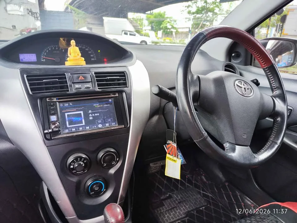 2011 Toyota Vios II 2