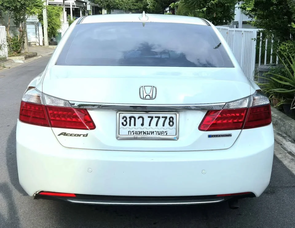 2014 Honda Accord IX 3