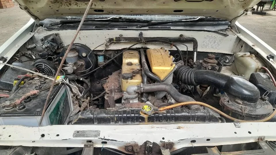 1992 Isuzu TFR III 3