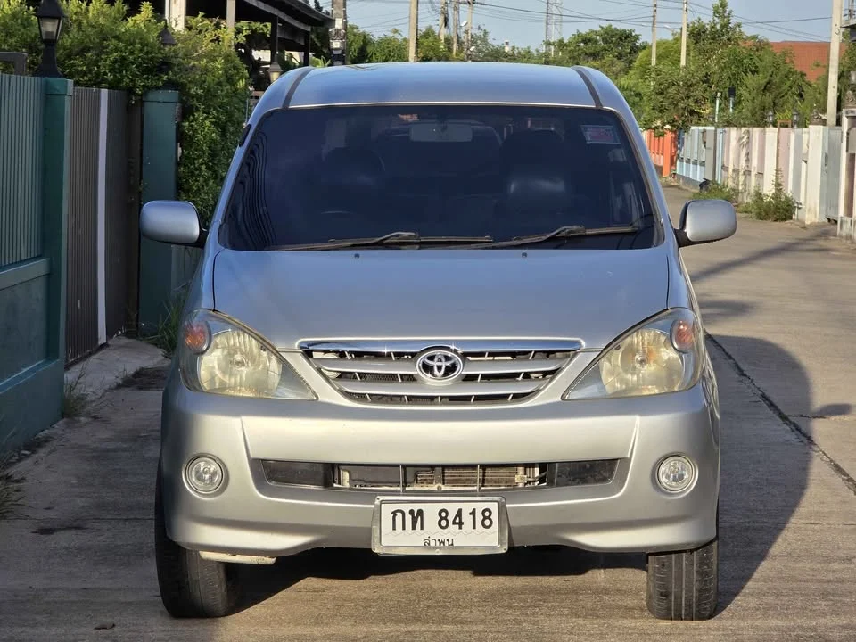 2004 Toyota Avanza I 2