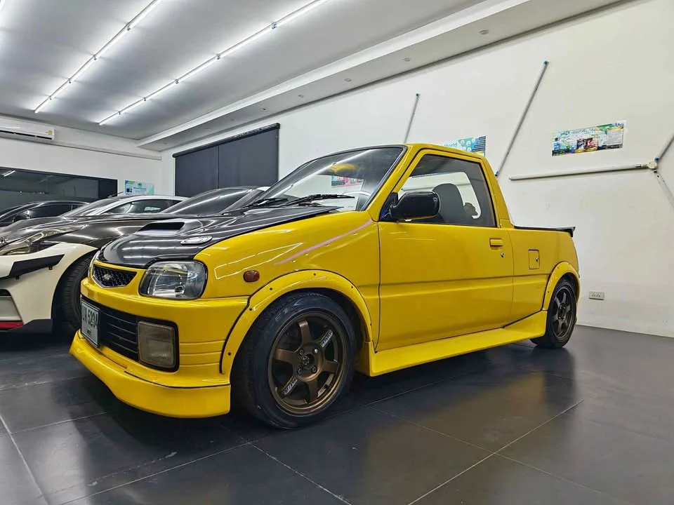 1999 Daihatsu Mira L500 2