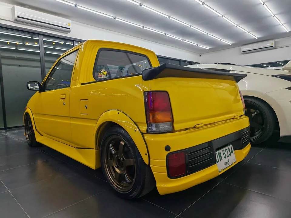 1999 Daihatsu Mira L500 3