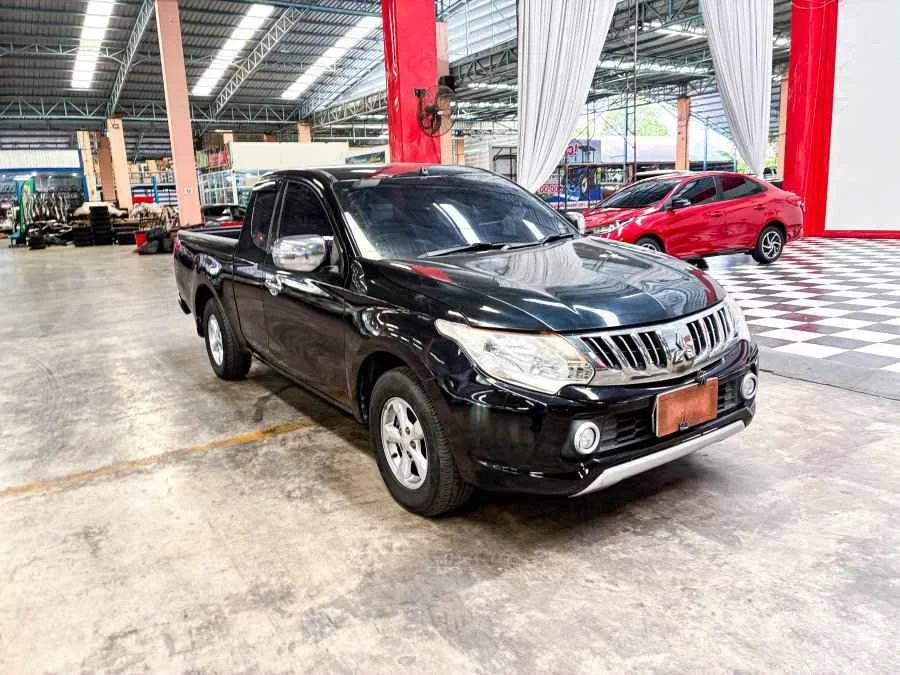 2016 Mitsubishi Triton V 2