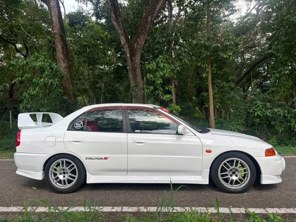 1999 Mitsubishi Lancer VII 2