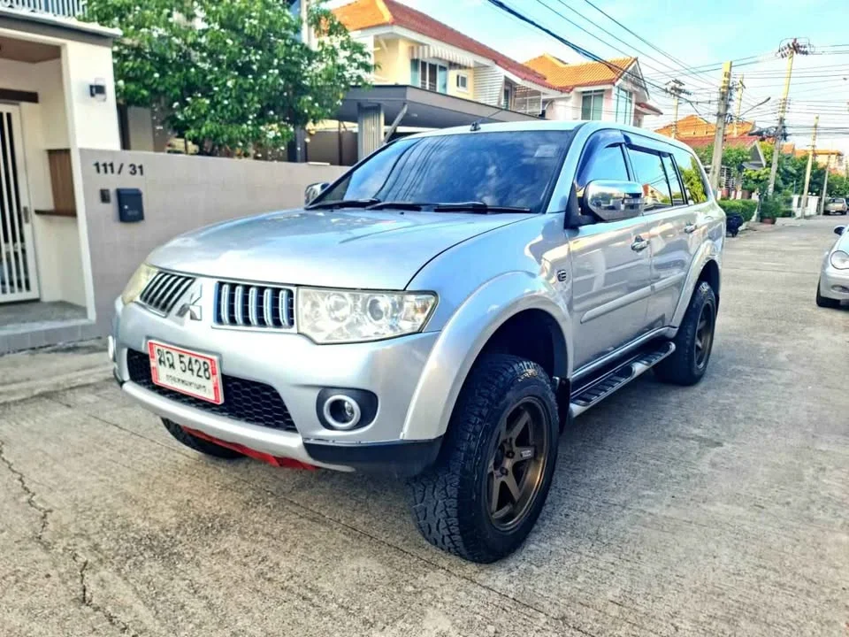 2012 Mitsubishi Pajero Sport II 3