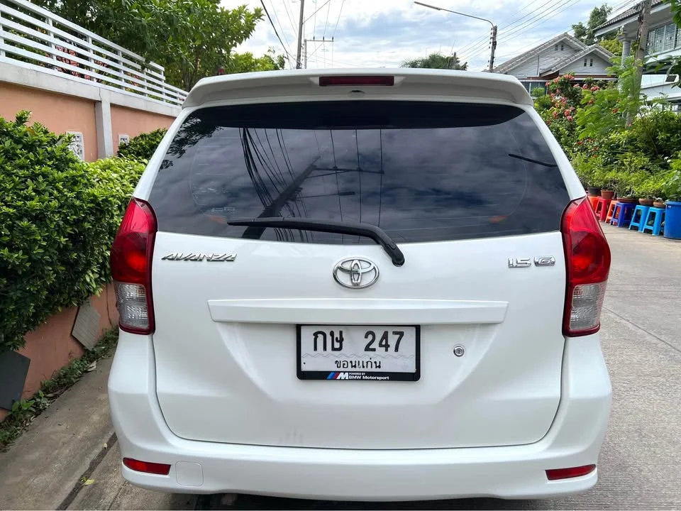 2013 Toyota Avanza II 3