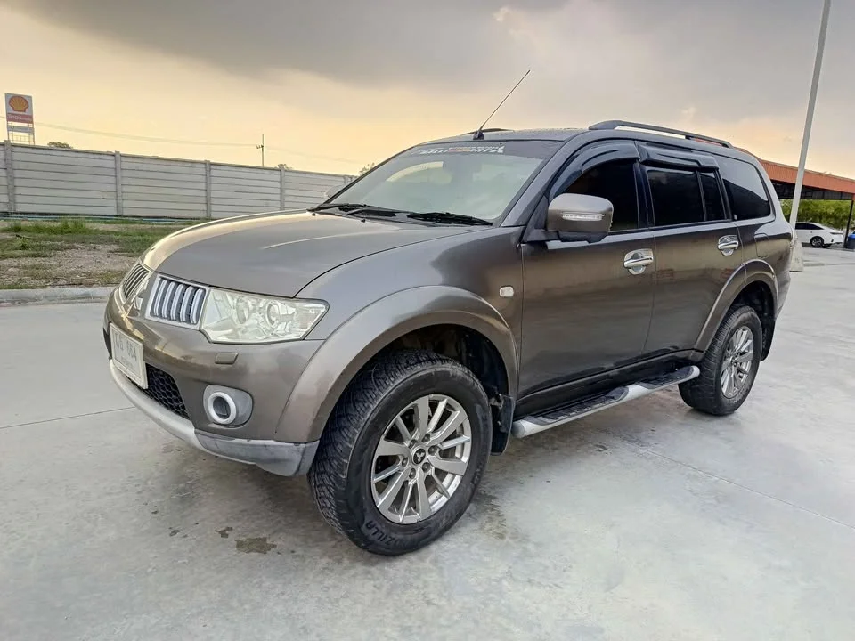2012 Mitsubishi Pajero Sport II 3