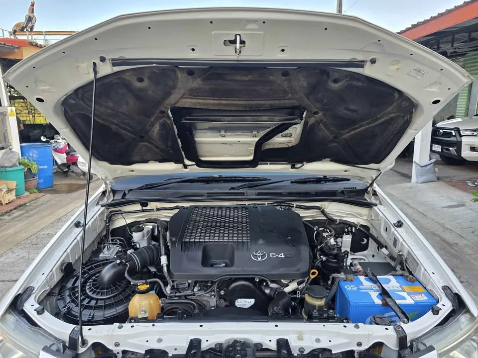 2014 Toyota Hilux VII 3