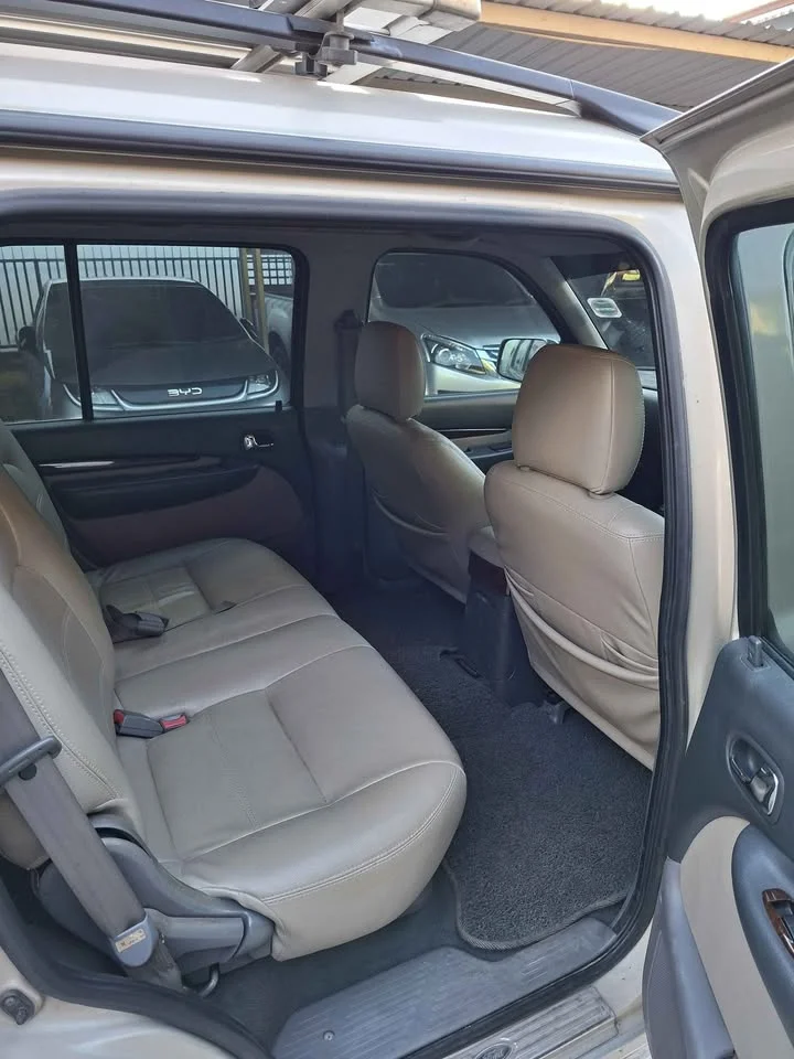 2005 Ford Everest I 2