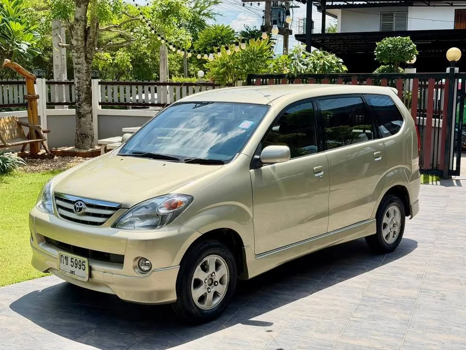 2005 Toyota Avanza I 3