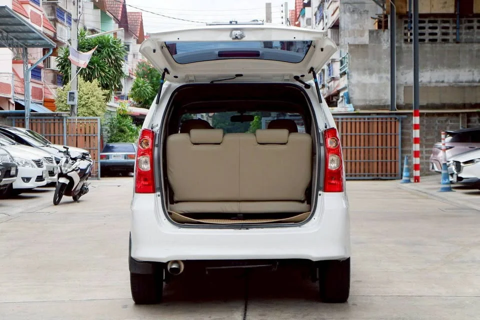 2011 Toyota Avanza I 3