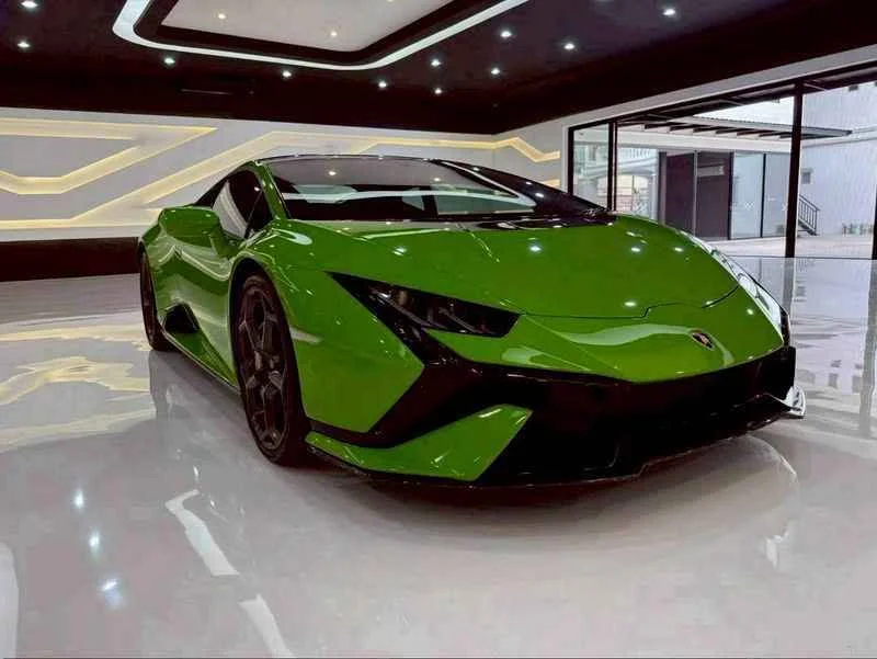 2024 Lamborghini Huracan 2