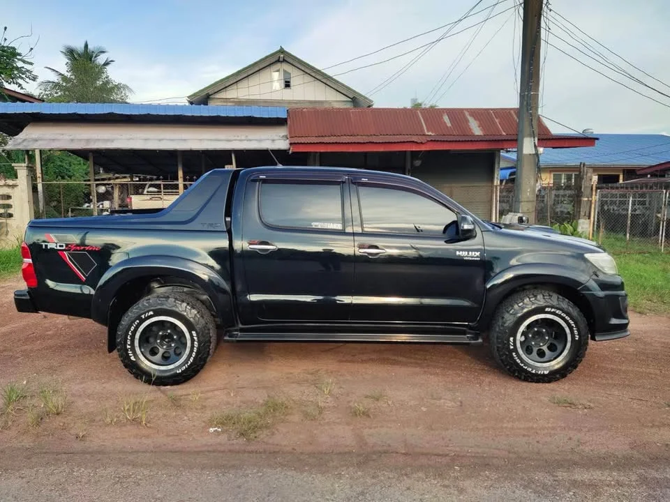 2014 Toyota Hilux VII 3