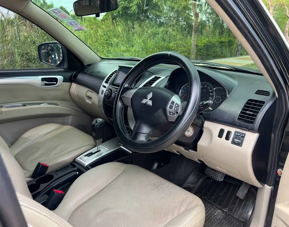 2011 Mitsubishi Pajero Sport II 3