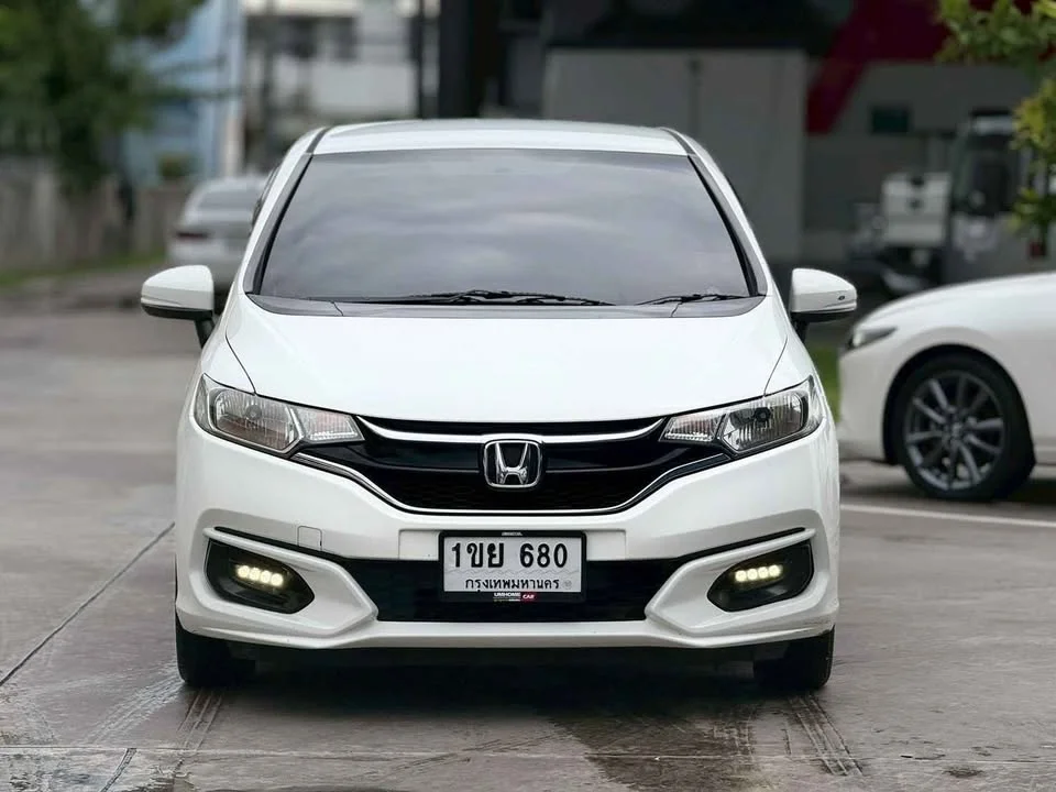 2020 Honda Jazz III 2