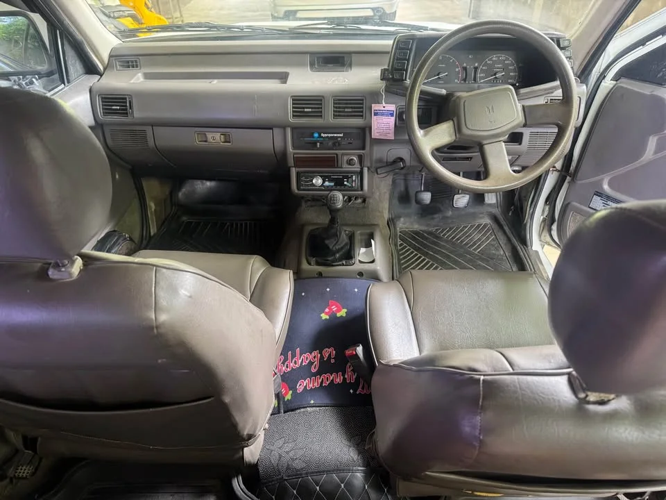 1992 Isuzu TFR III 3