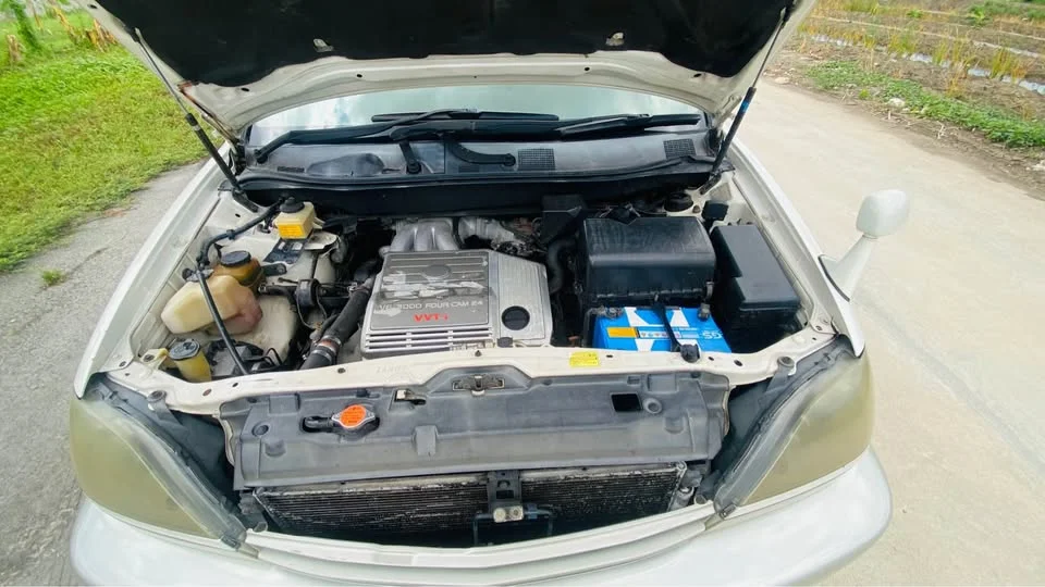 2000 Toyota Harrier I 3