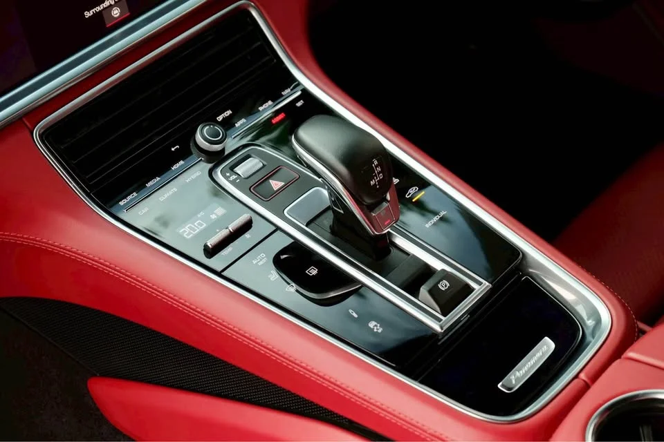 2022 Porsche Panamera II 2