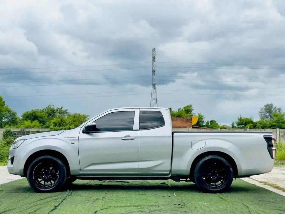 2020 Isuzu D-Max III (RG) 2
