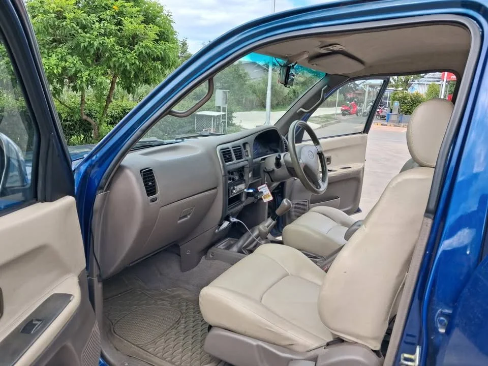 2004 Toyota Hilux Tiger VI 3