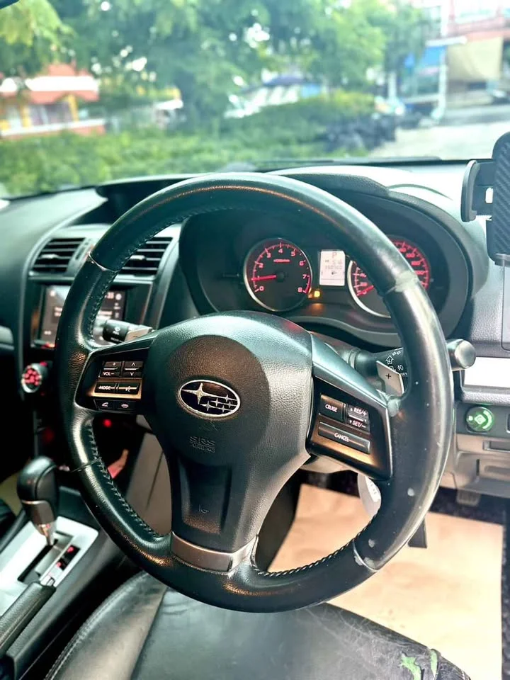 2014 Subaru XV I 2