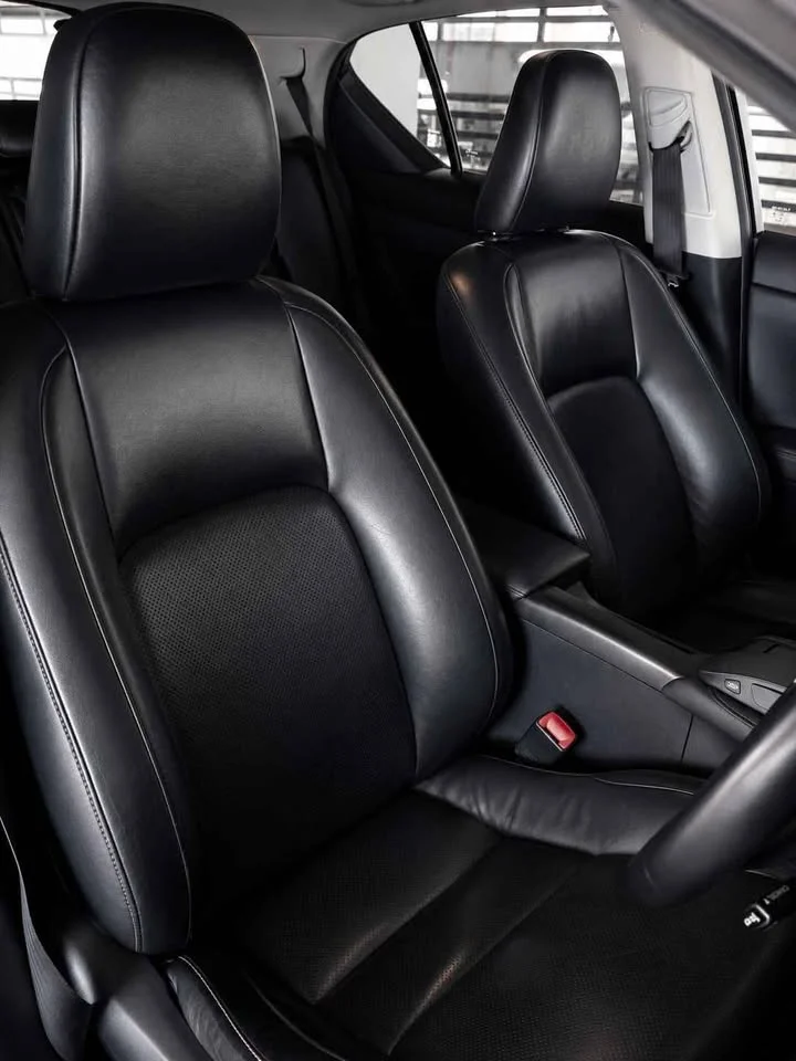 2011 Lexus CT A10 2