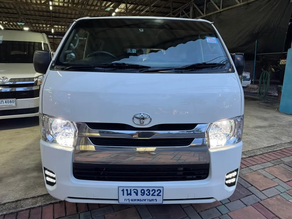 2012 Toyota HiAce V (H200) 2