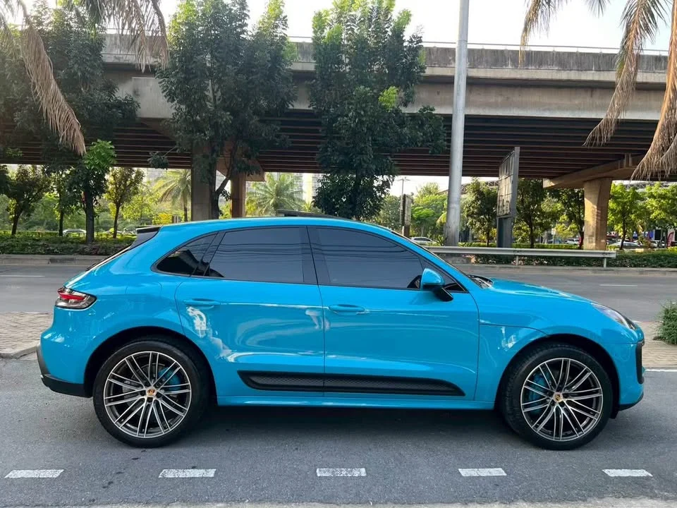 2023 Porsche Macan I 3