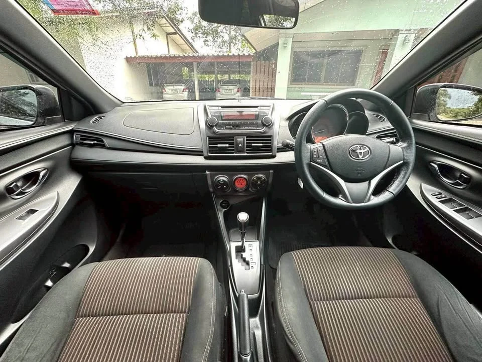2015 Toyota Yaris III 3