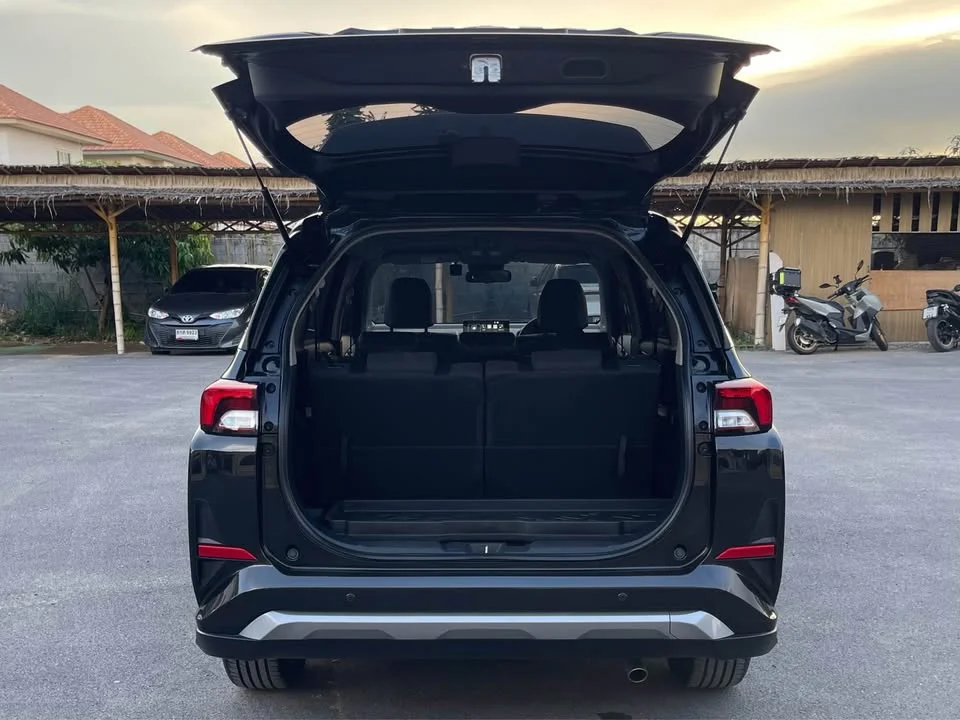 2023 Toyota Veloz III 3