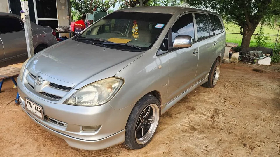 2008 Toyota Innova I 3