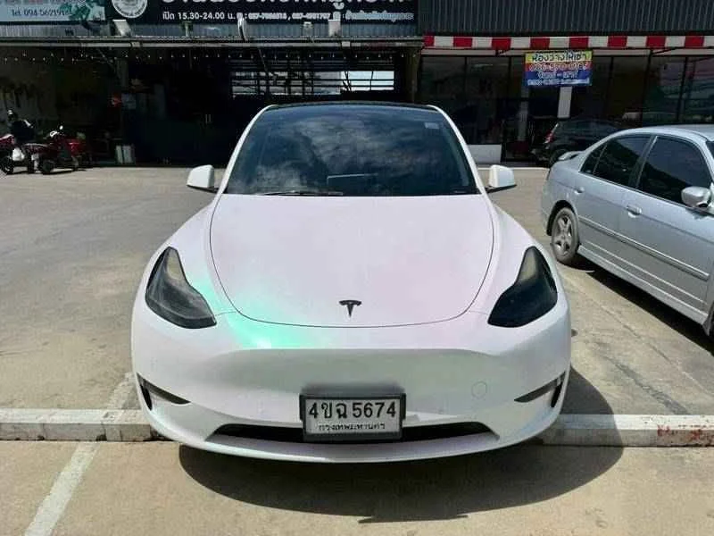 2023 Tesla Model Y 3