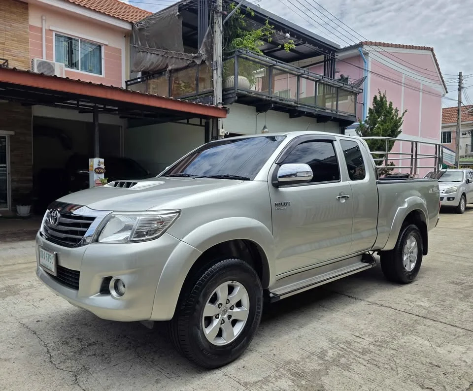 2014 Toyota Hilux VII 3