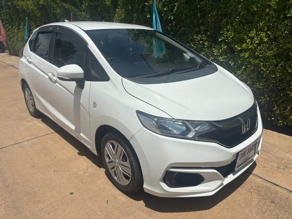 2020 Honda Jazz III 2