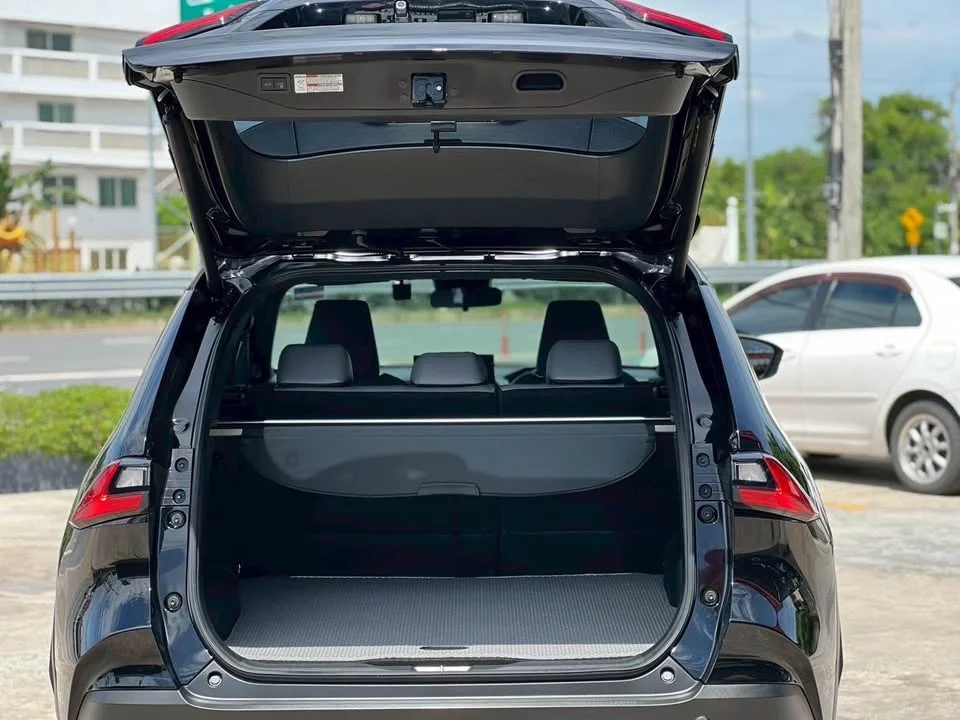 2024 Toyota Yaris Cross AC200 2