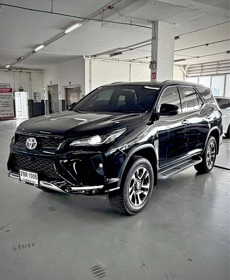 2022 Toyota Fortuner II 3
