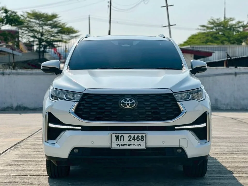 2023 Toyota Innova III 2