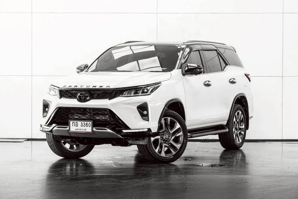 2021 Toyota Fortuner II 3