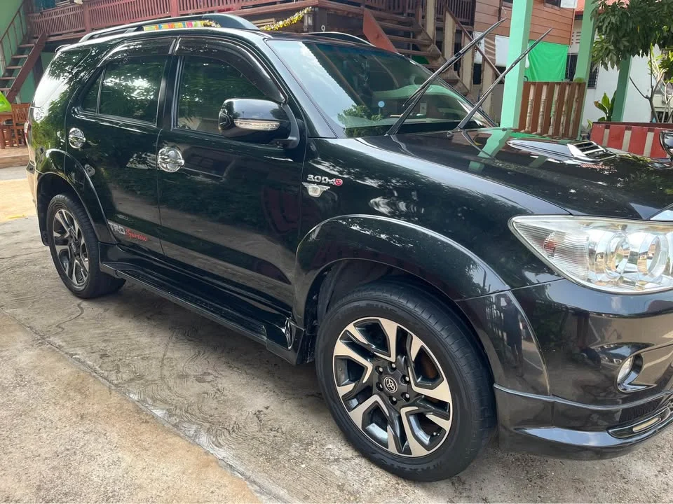 2008 Toyota Fortuner I 3