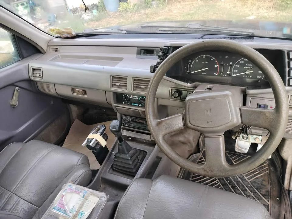 1992 Isuzu TFR III 3
