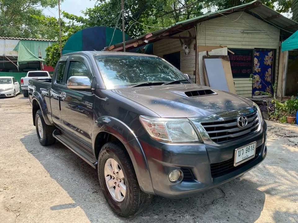 2013 Toyota Hilux VII 3