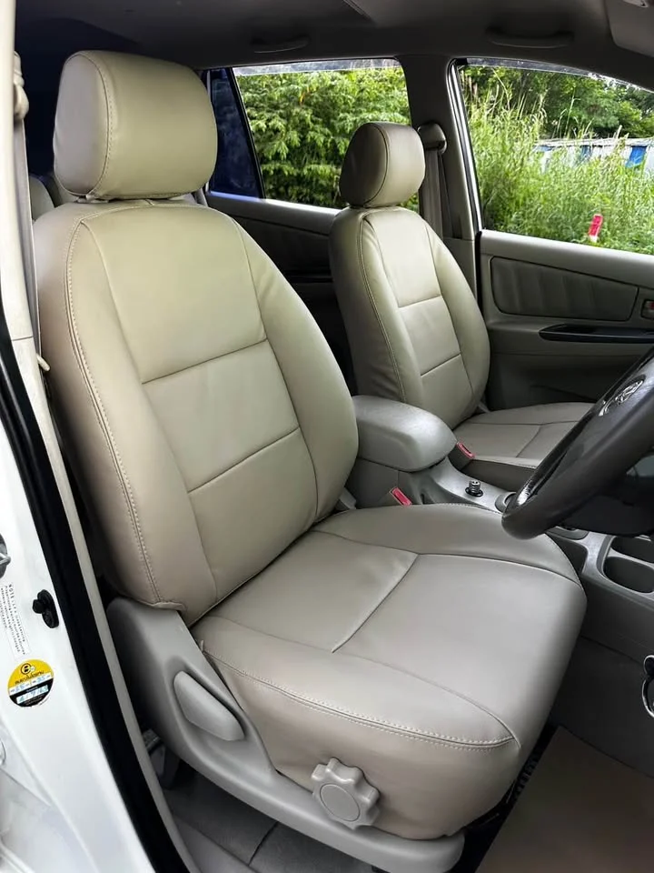 2011 Toyota Innova I 3