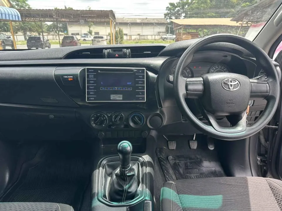 2018 Toyota Hilux VIII 3