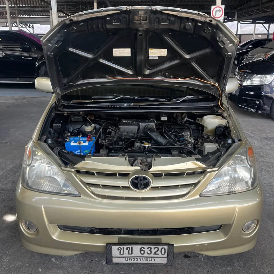 2004 Toyota Avanza I 2