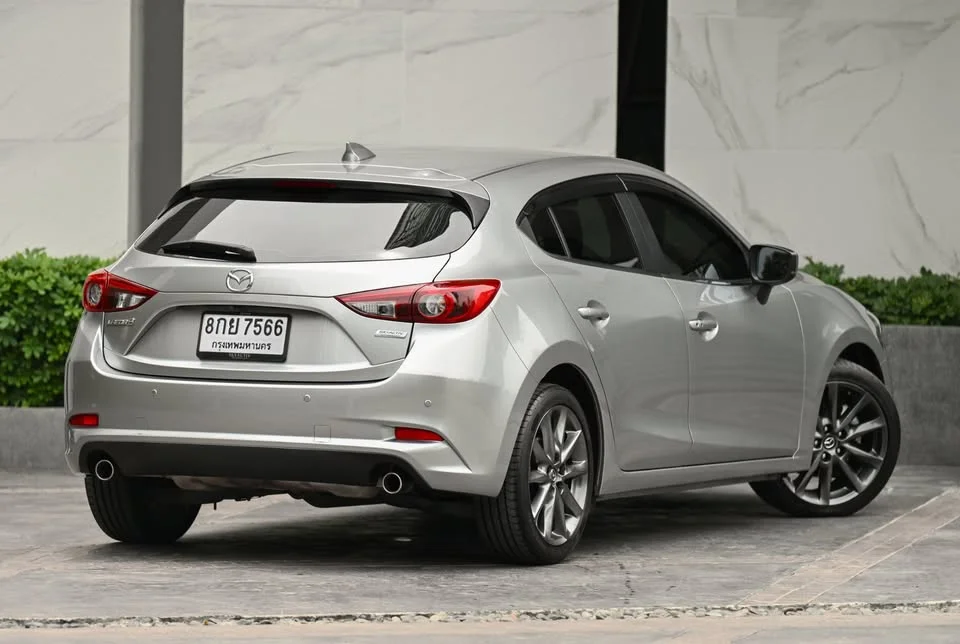 2019 Mazda 3 III 3