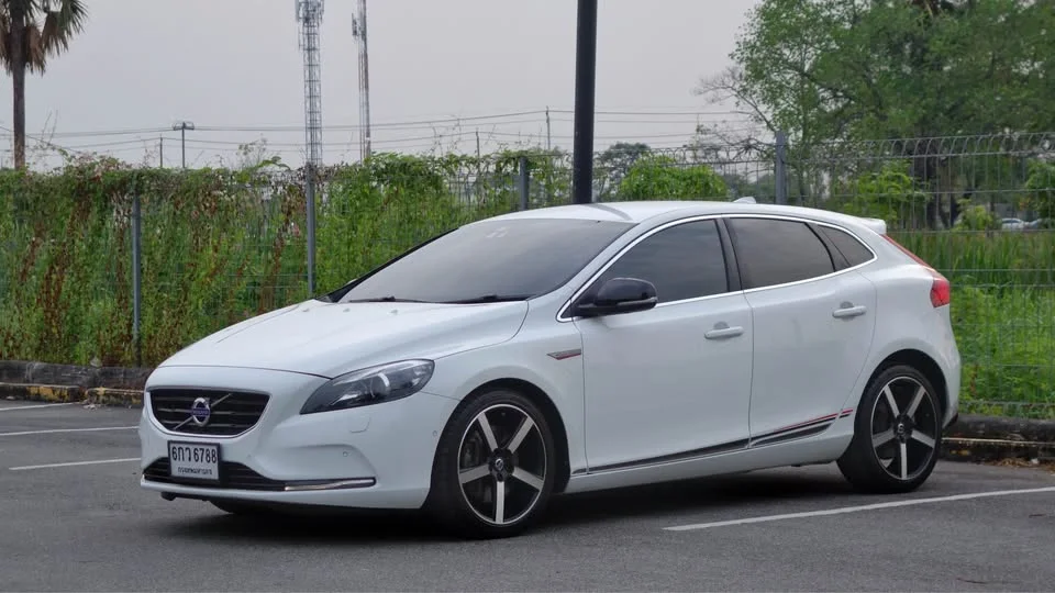 2015 Volvo V40 II 3