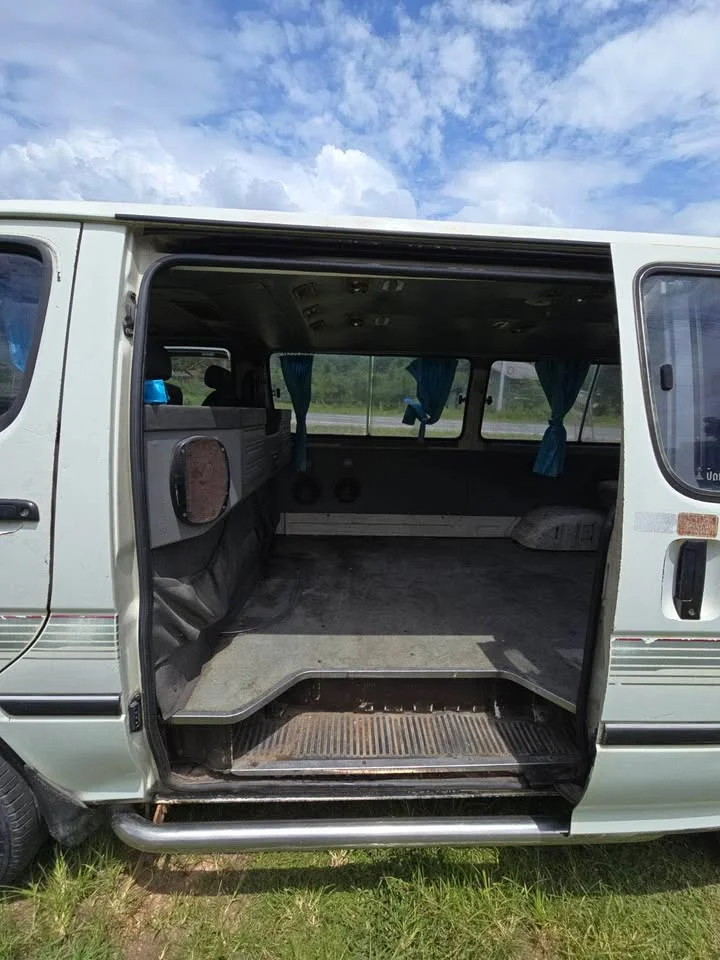 2027 Toyota Commuter IV (H100) 3