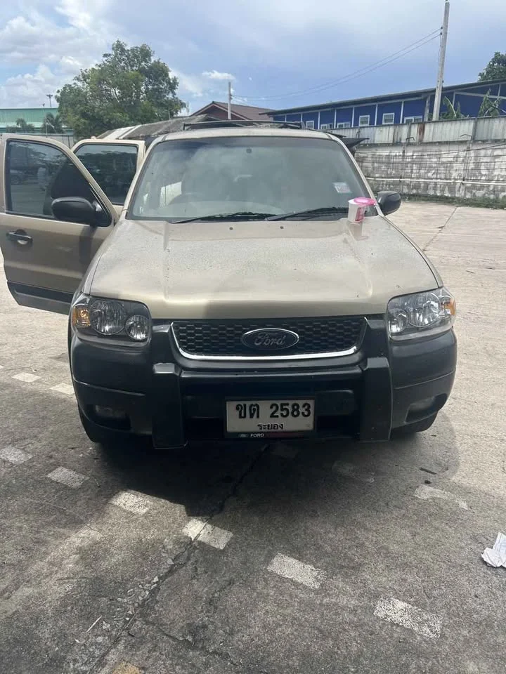 2003 Ford Escape I 3